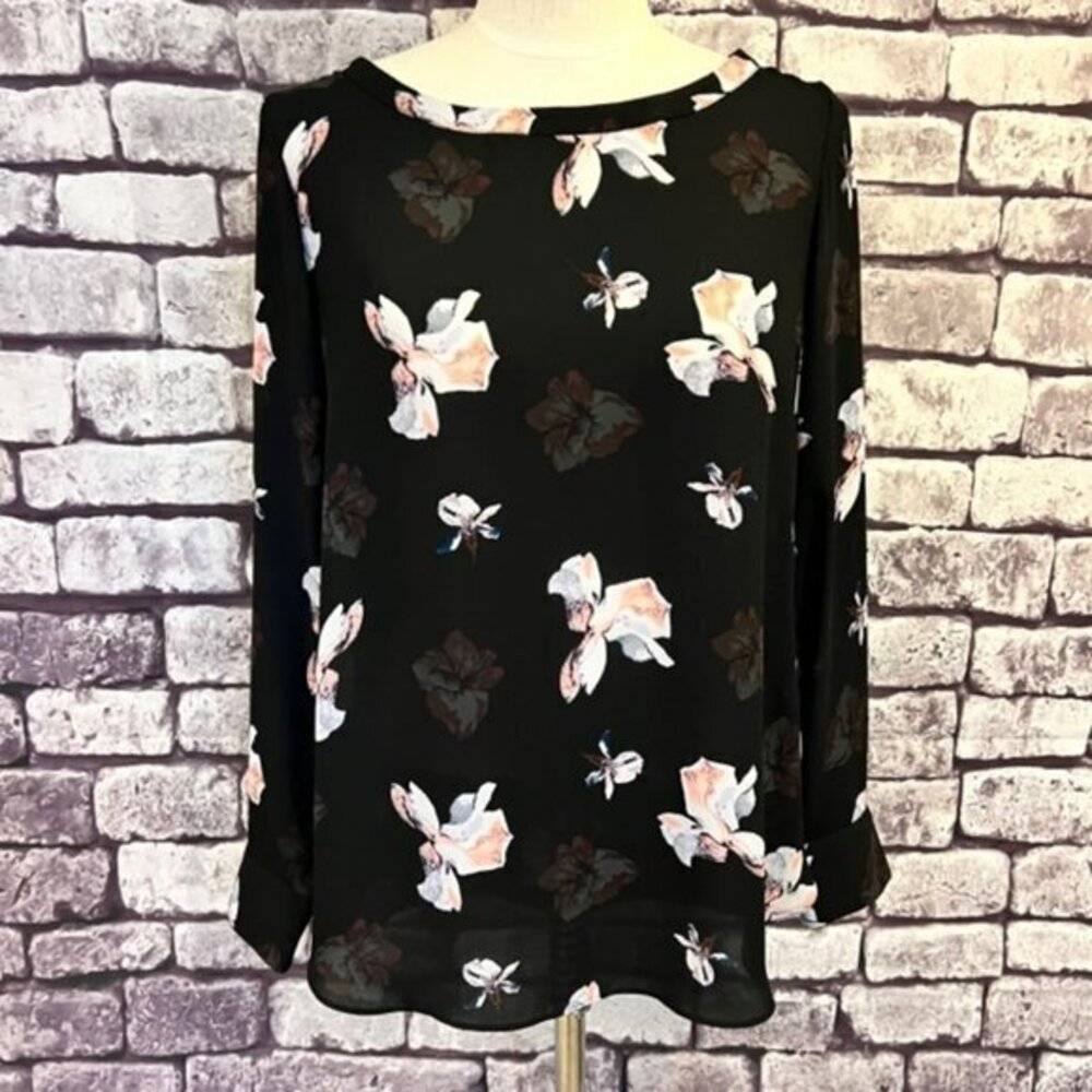 Banana Republic Sheer Long Sleeve Rounded Bottom Blouse Size M